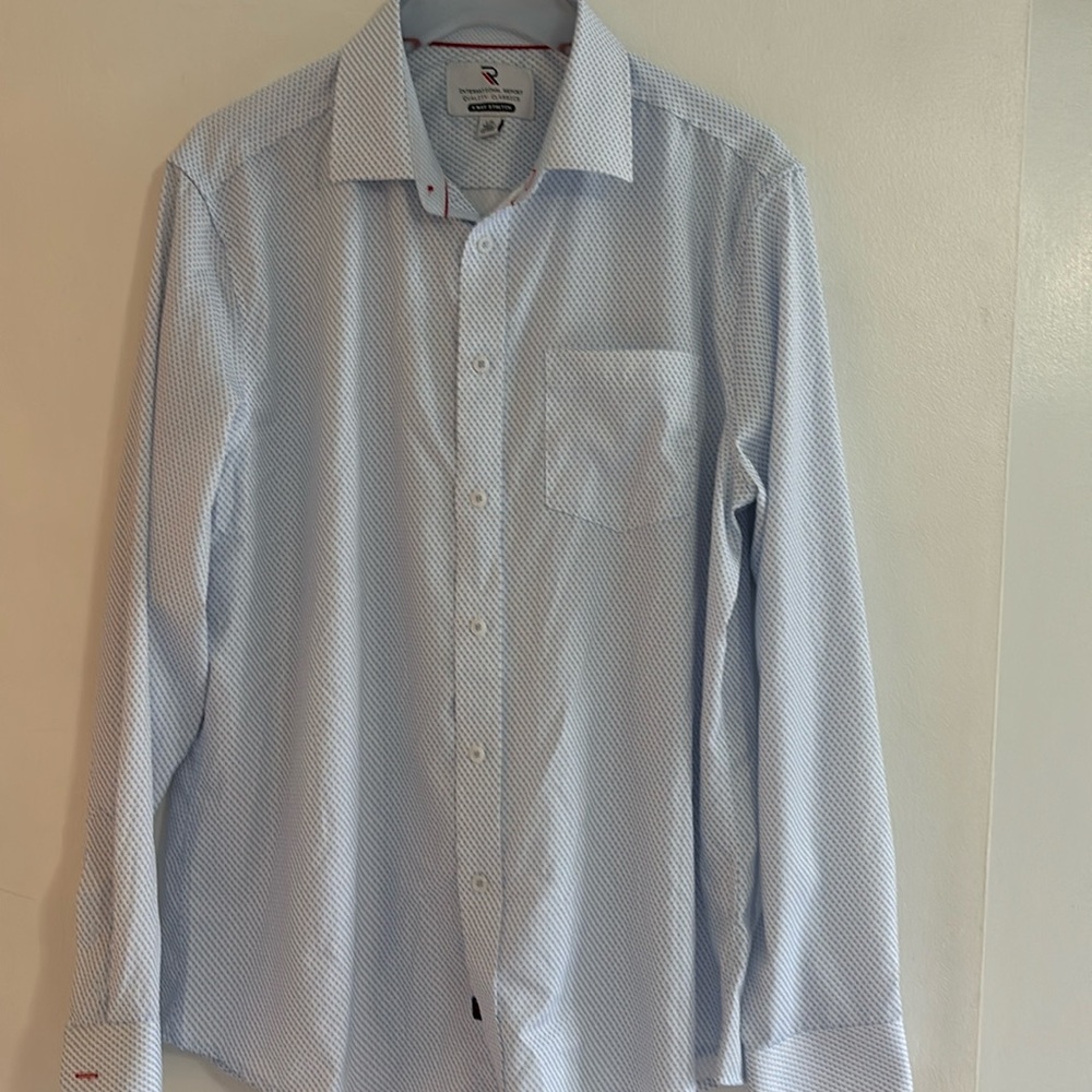 Men’s Large blue and white checkered dress‎ shirt